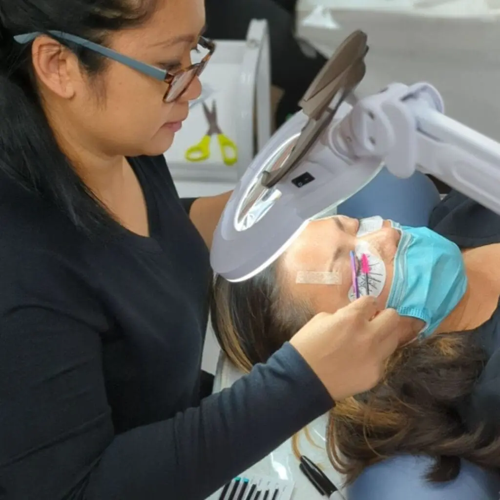 Esthetician Classes for Licensed Cosmetologists Apply for Cosmetology School